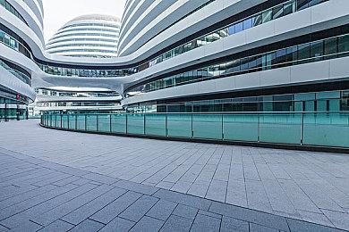 《巫师3》第一人称新Mod 支持探索战斗骑马等